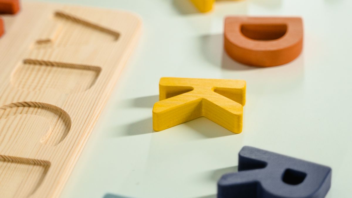 Letras del abecedario de madera